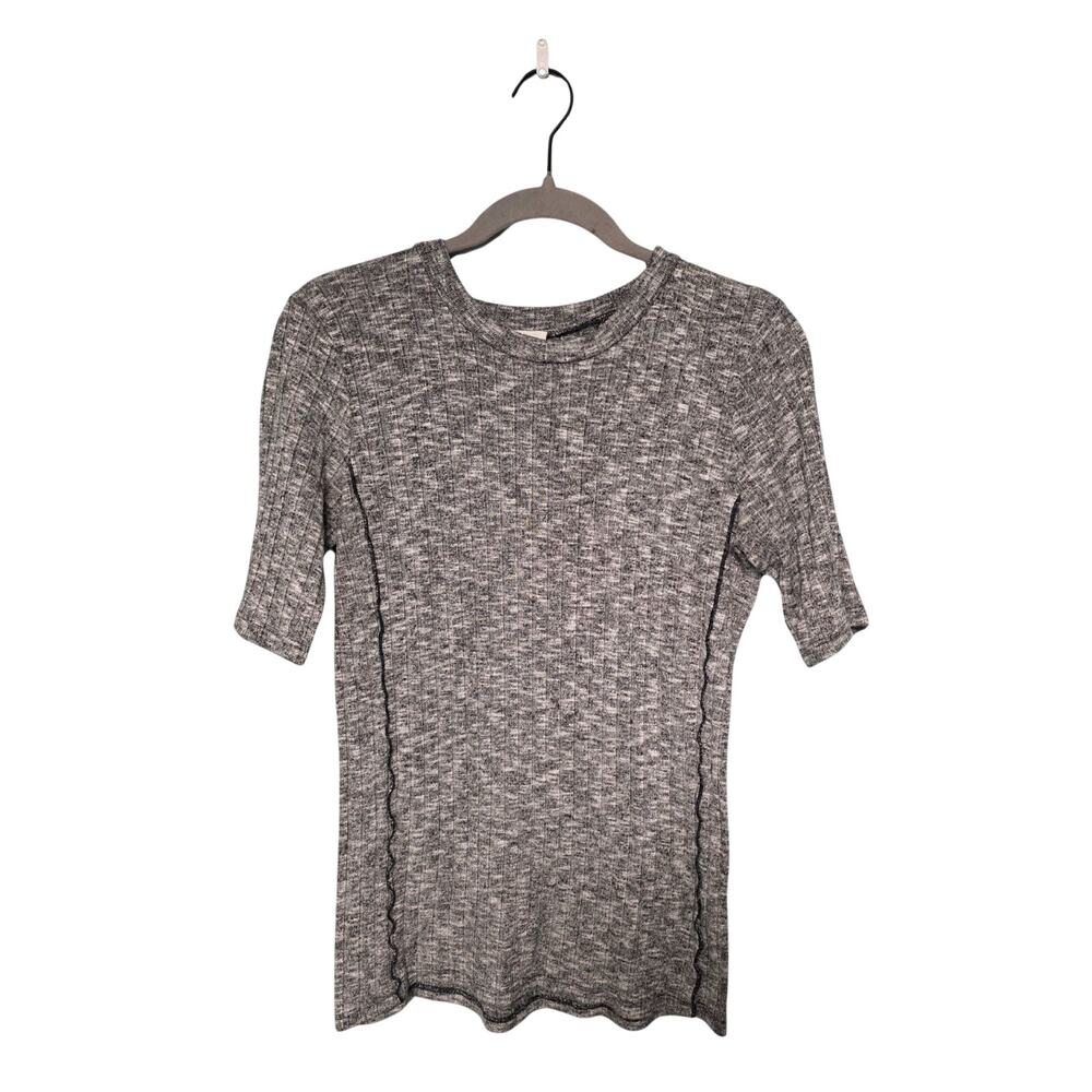 Evereve Grey Short Sleeve Shirt Womens Medium Exposed Seam Minimalist Layering